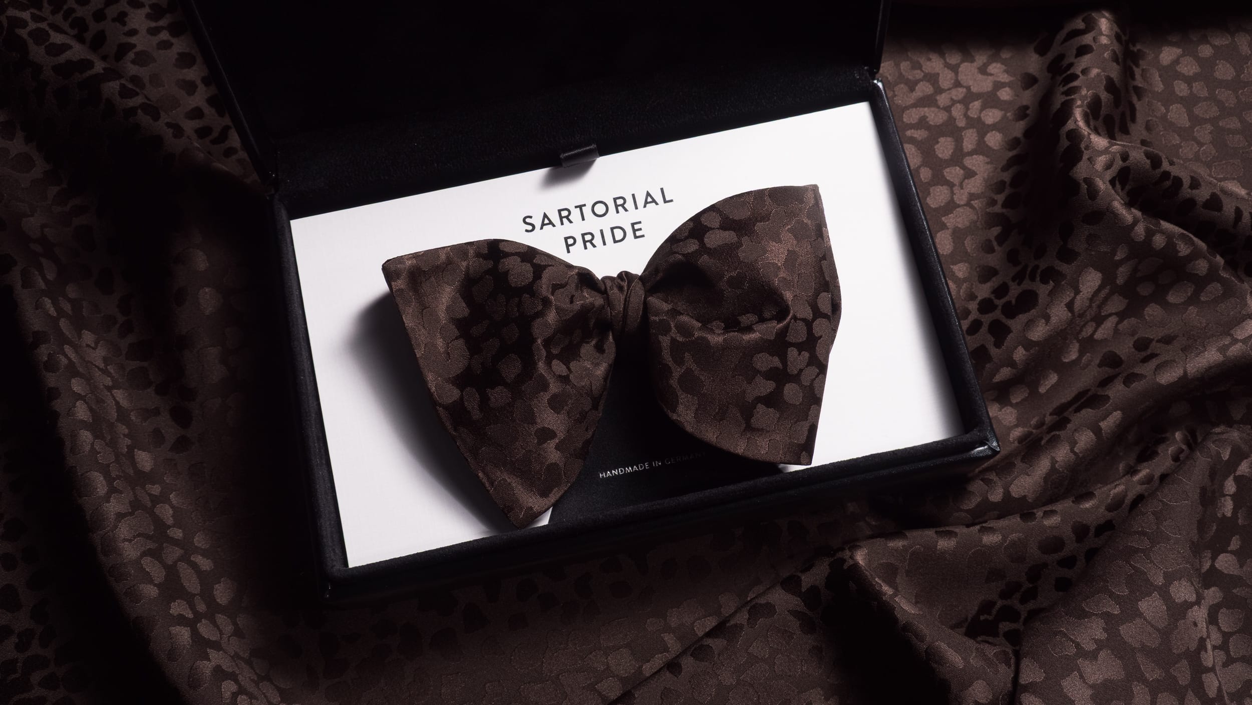 Espresso Brown Leopard Jacquard Silk Bow Tie