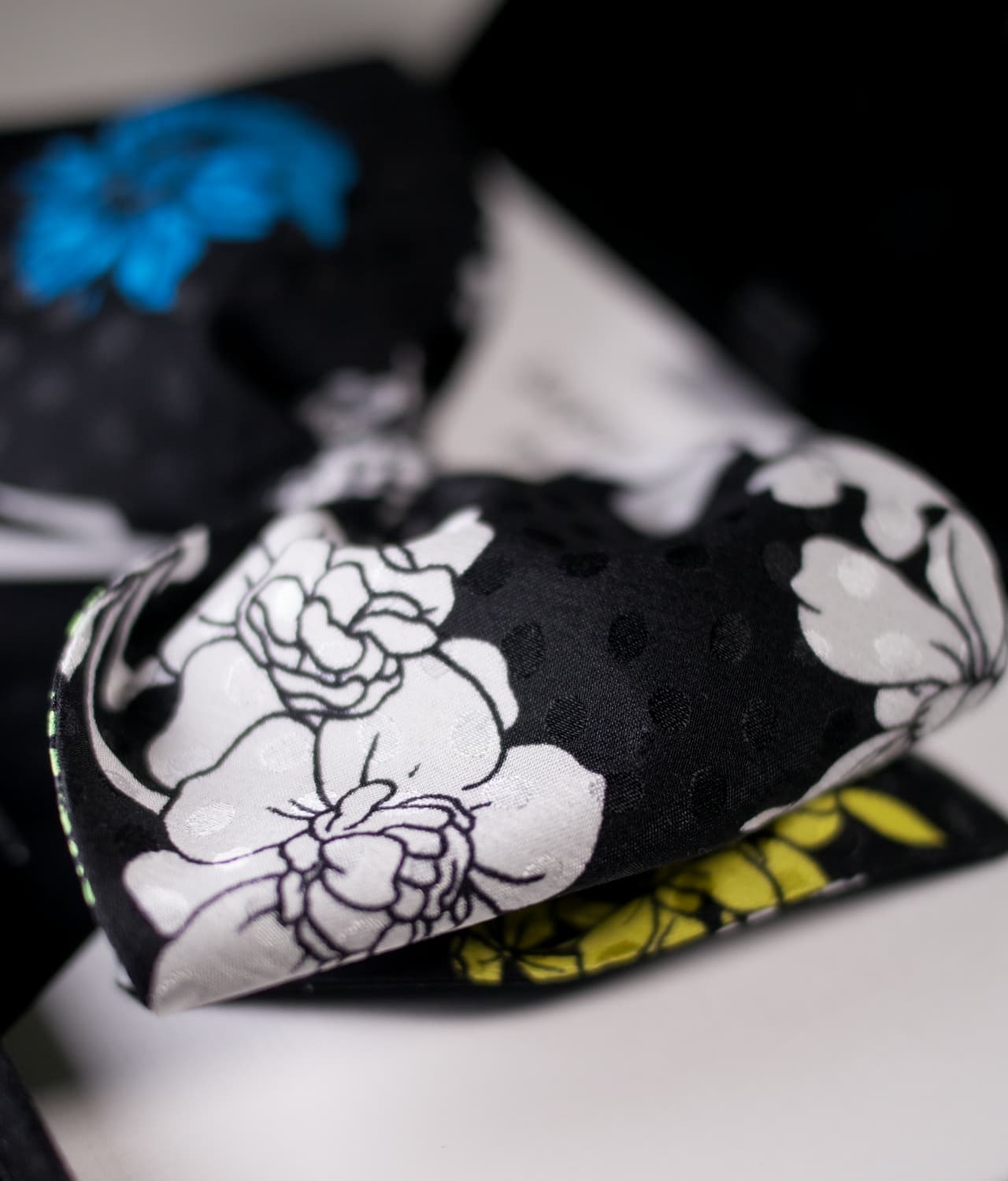 Black Bow Tie - Floral Design - 100% Silk- CEQ5