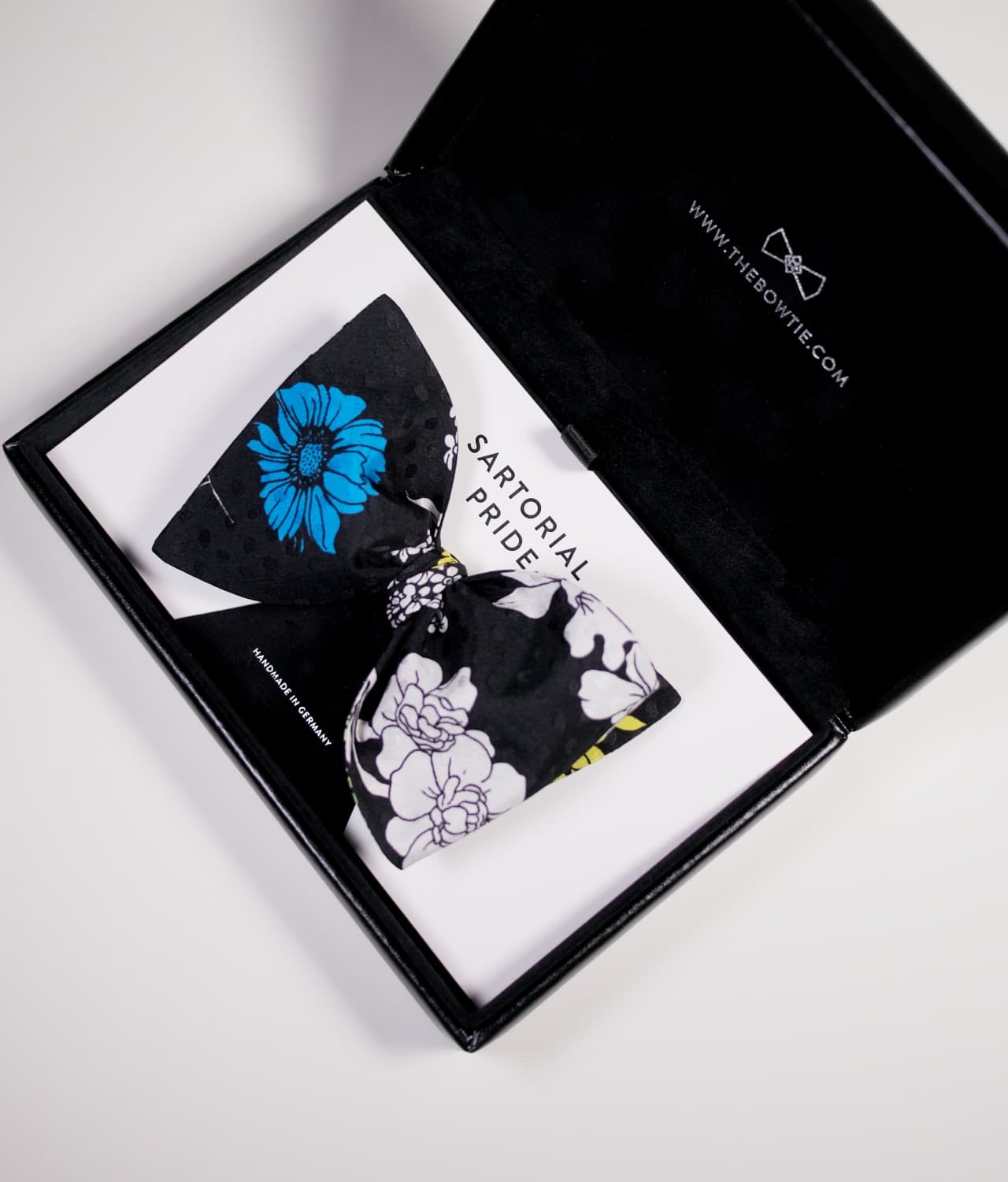 Black Bow Tie - Floral Design - 100% Silk- CEQ5