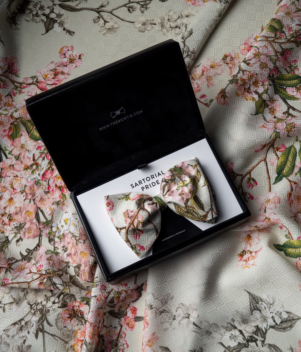 Green Floral Bow Tie - 100% Silk - Perfect Wedding Companion - BOG8