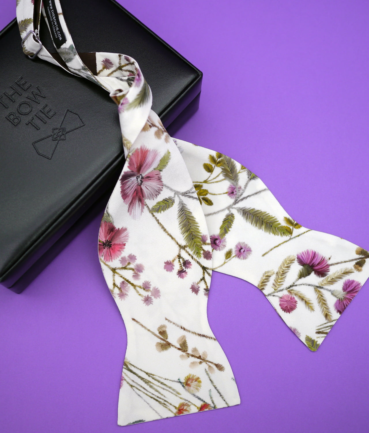 Multi-colored Bow Tie - 100% Silk - BGY4
