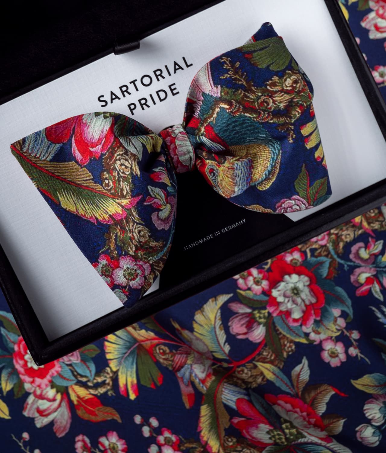 Multi Colored Bow Tie - Jungle Pint - 100% Silk - BGY5