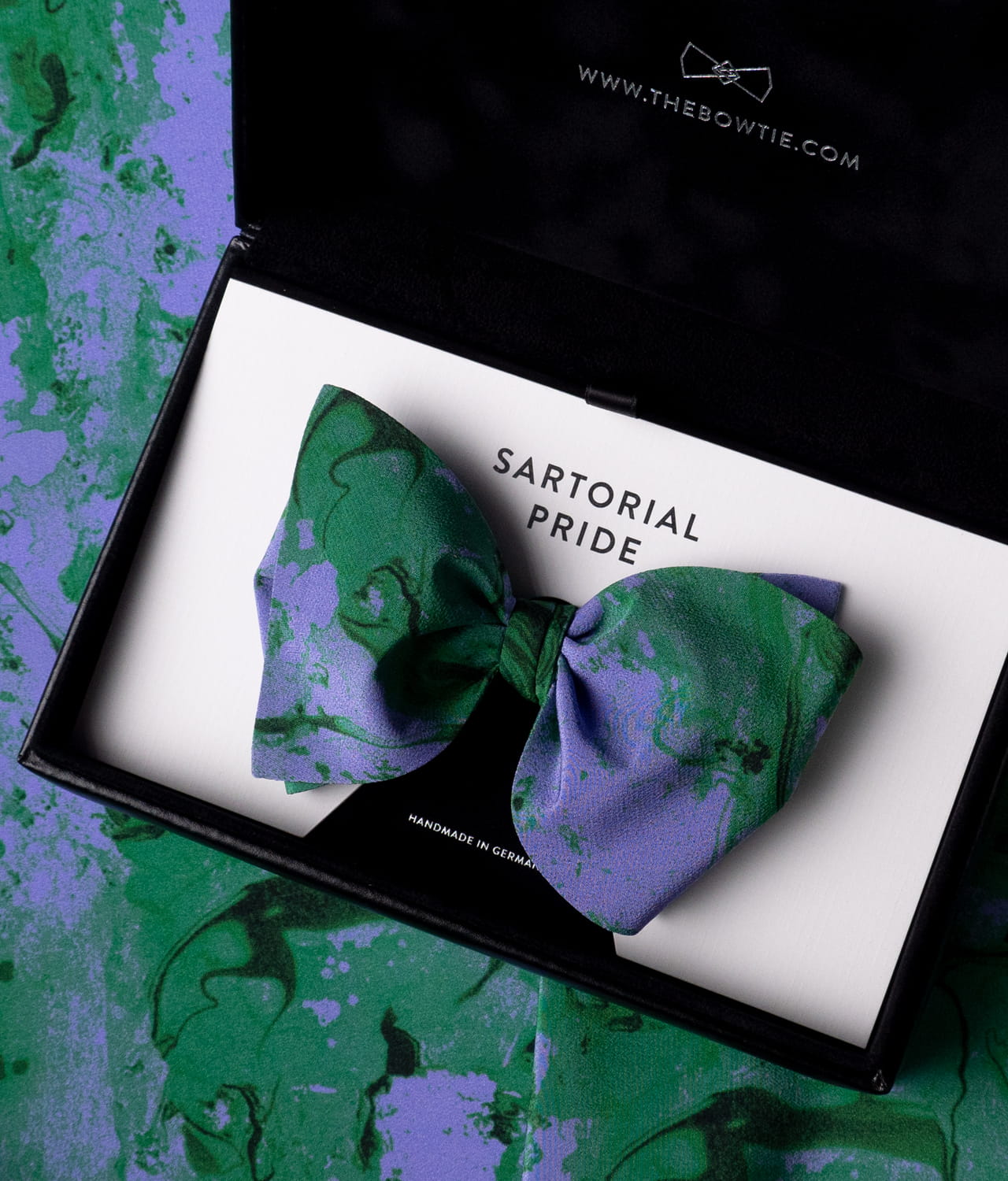 Purple / Green Marble Pattern Design - 100% Silk - Bow Tie - HNL5
