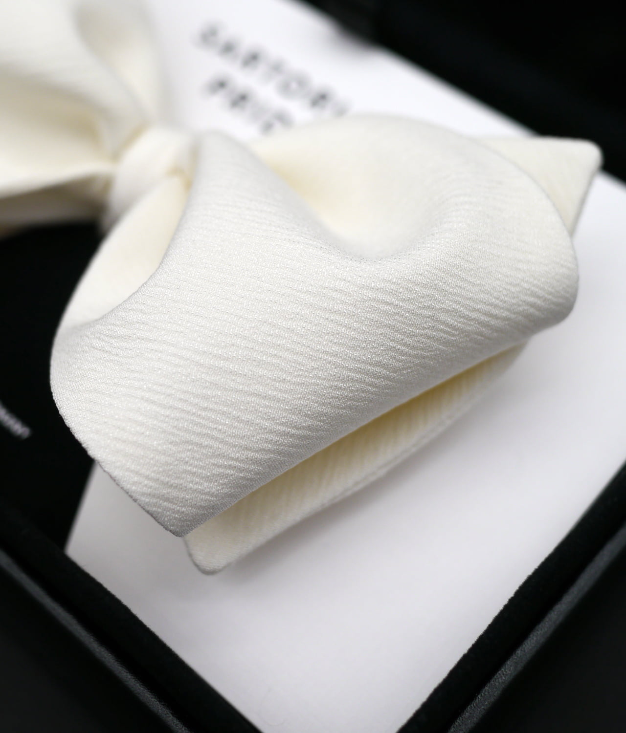 White Tie - 100% Silk - Bow Tie - CDG6