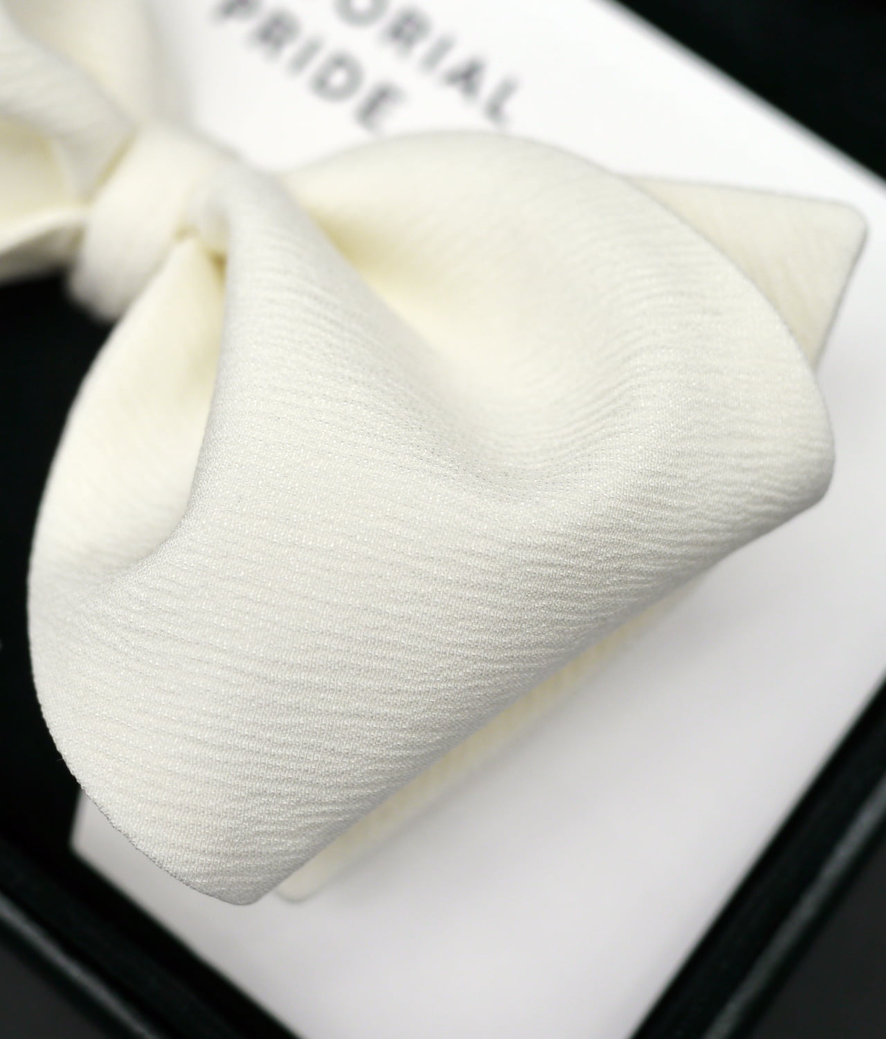 White Tie - 100% Silk - Bow Tie - CDG6