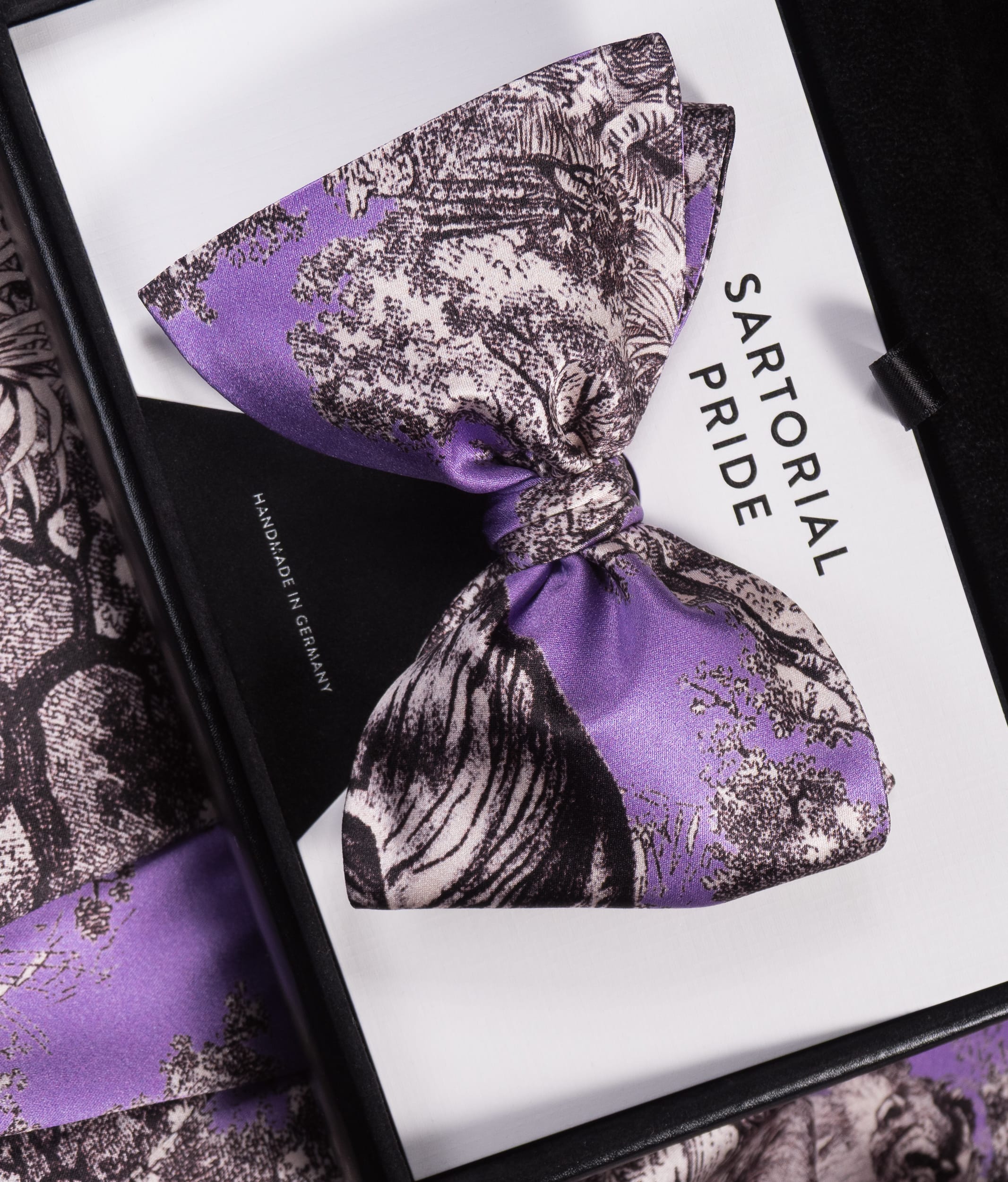 Lilac Purple Toile de Jouy Silk Bow Tie