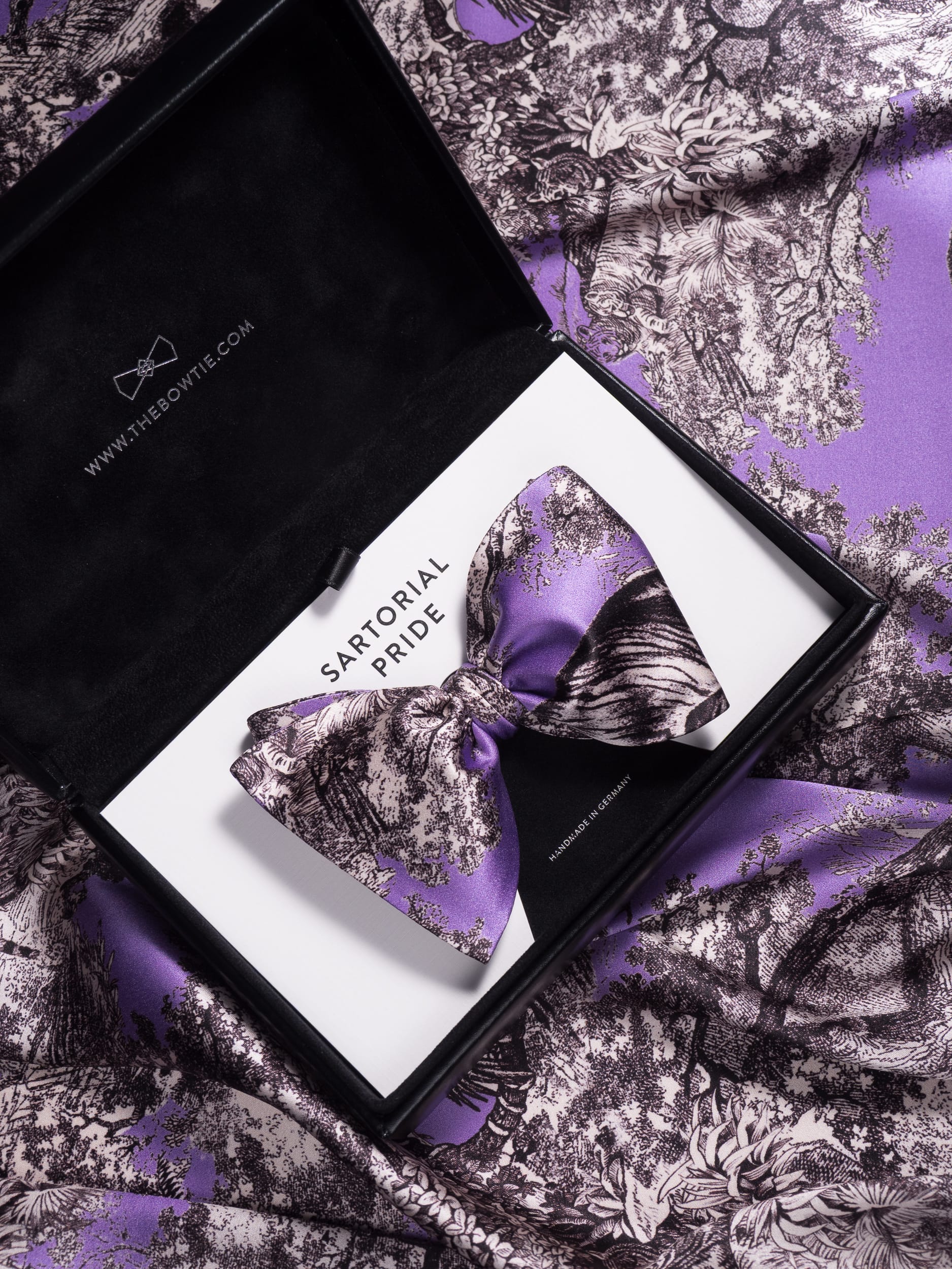 Lilac Purple Toile de Jouy Silk Bow Tie