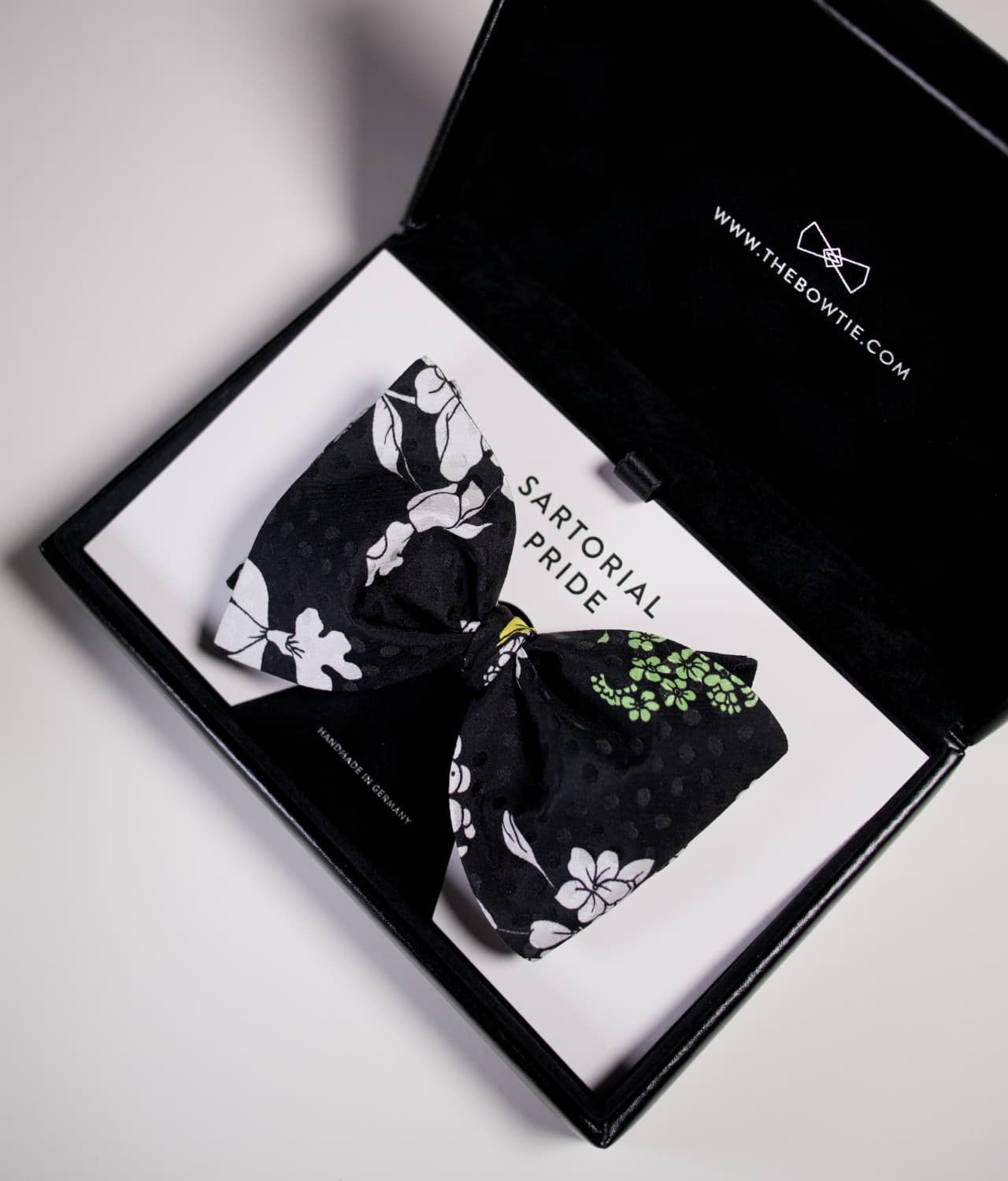 Black Bow Tie - Floral Design - 100% Silk- CEQ5